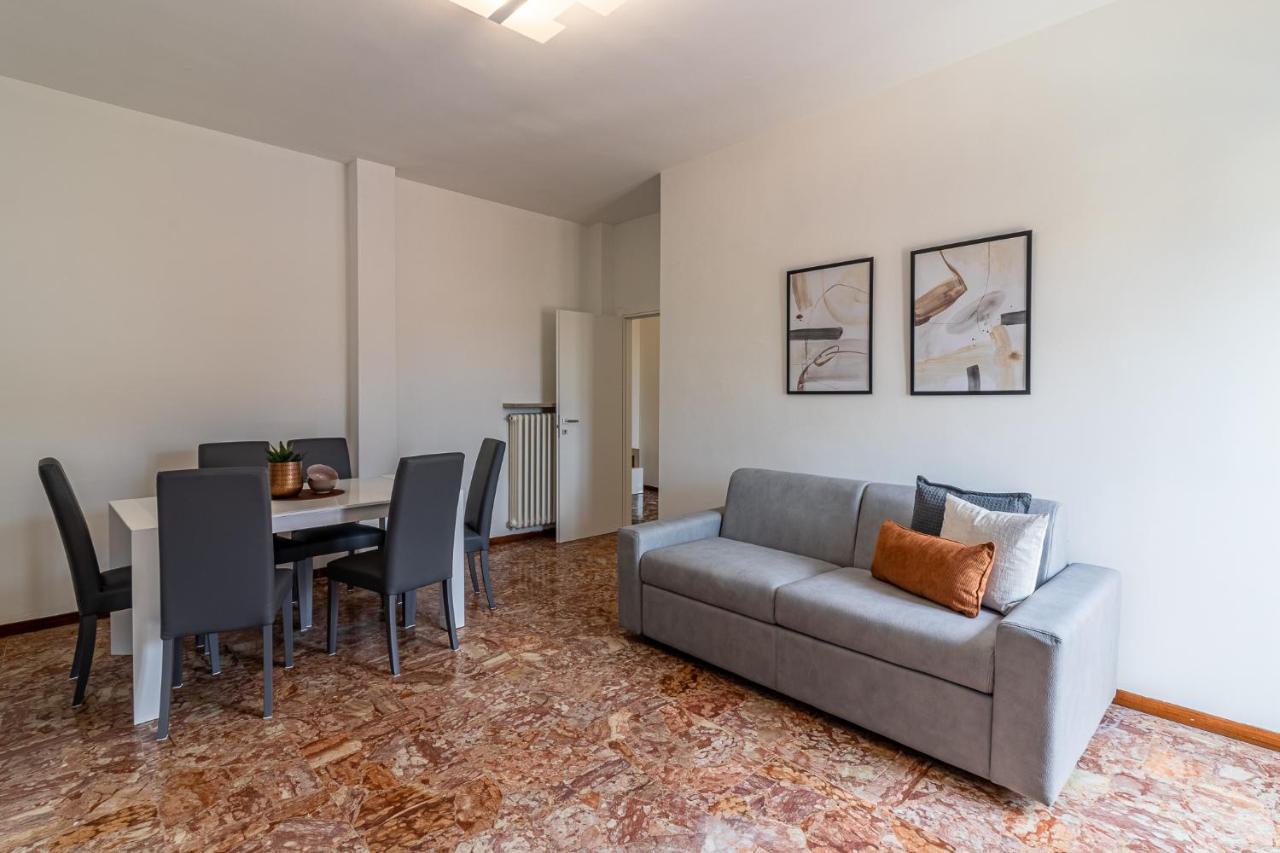 Fiera Di Ferrara Huge Apartment X7! מראה חיצוני תמונה